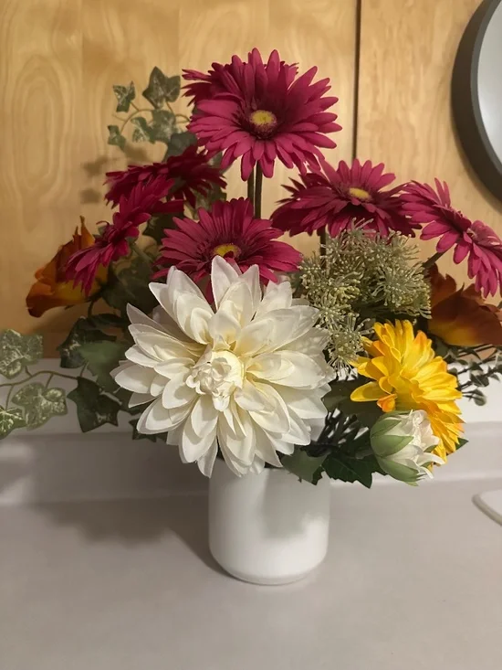 Artificial Flower Display - Picture 2 of 3